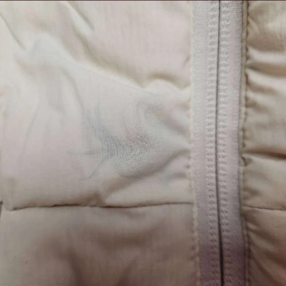 Columbia Medium Women's Cream Puffer Vest Down Filled NWT - Picture 3 of 16